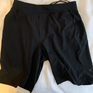Lululemon T.H.E Short Black Linerless 9” Large